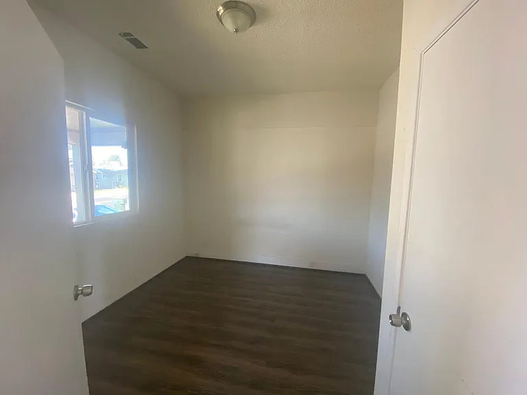 429 W Florinda St — Photo 5