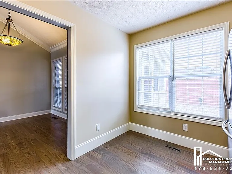 4929 Baker Plantation Way — Photo 9