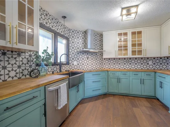 1901 Ann Ter, Harrisonville, MO 64701