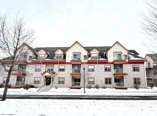 Crown Point, Sun Prairie, WI 53590