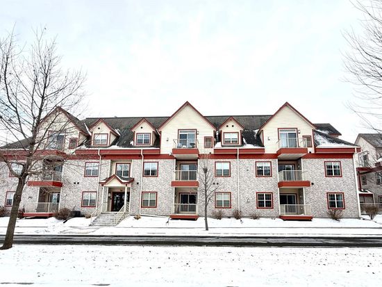 955 Liberty Boulevard #104, Sun Prairie, WI 53590