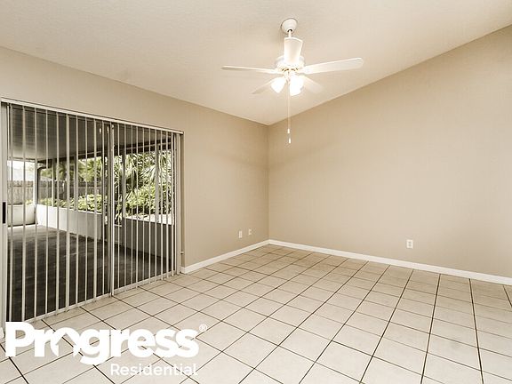 5th image of 710 Armadillo Dr