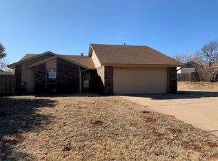 110 Sandy Ln, Elk City, OK 73644