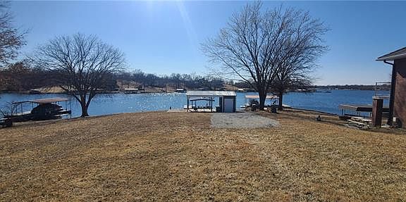 2nd image of 14 Lake Viking Ter