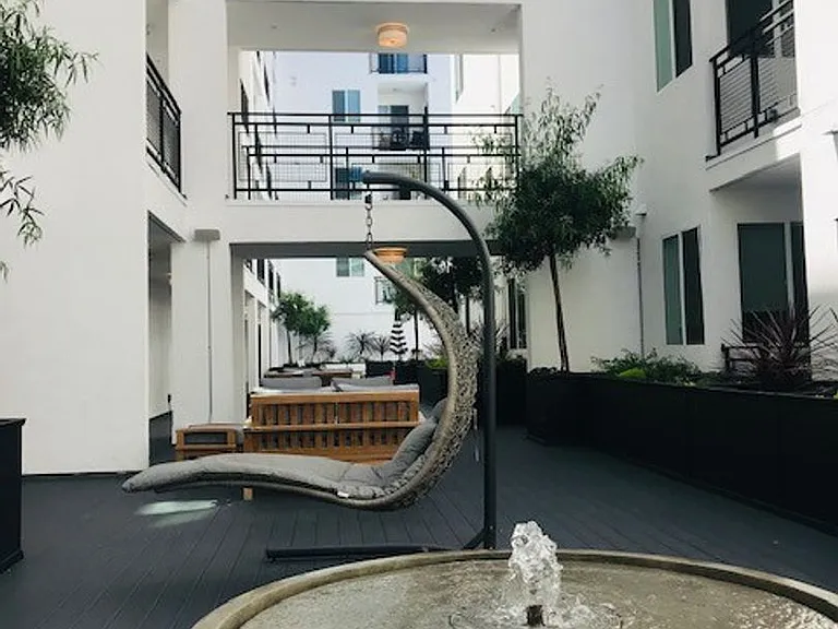 The Ivy at NOHO — Photo 3