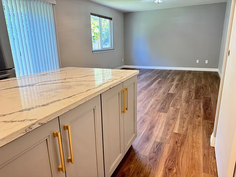 1108 Maddox Creek Ln — Photo 7