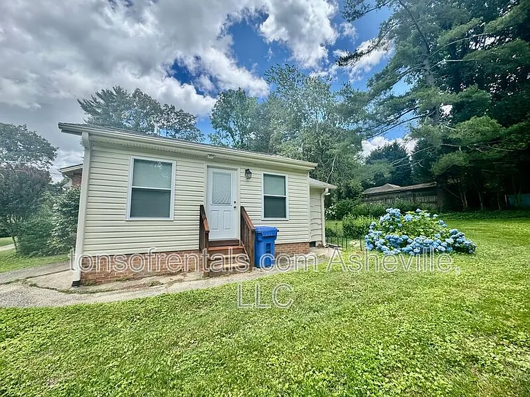900 Hebron Rd — Photo 20