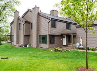 112704 Hundertmark Rd, Chaska, MN 55318