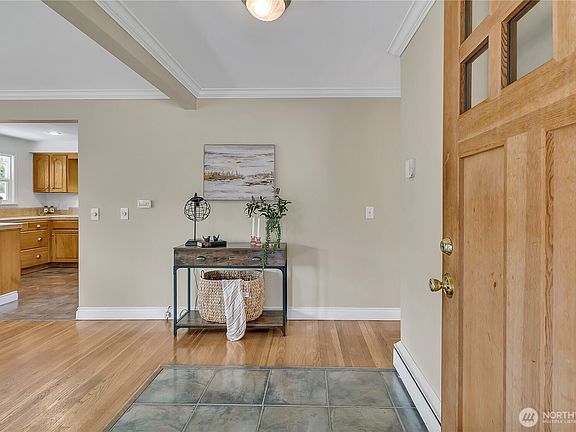 5th image of 9511 Maple Avenue SW