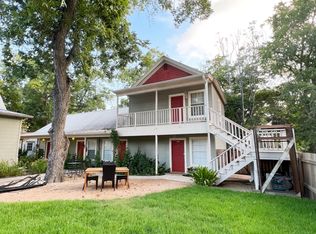 300 Garwood St #5, Smithville, TX 78957
