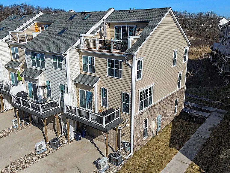 2822 Purley Ave — Photo 43