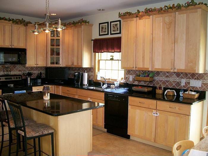 2nd image of 1249 Ridgebury Rd