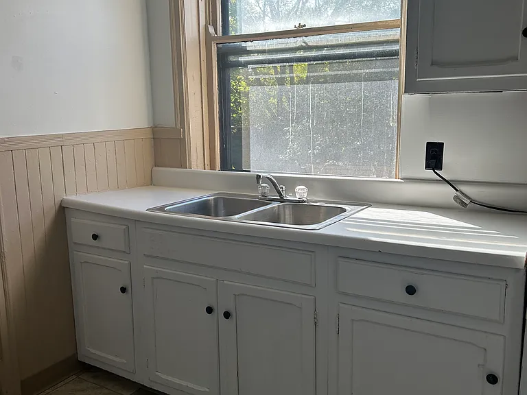 505 E Seneca St #505 — Photo 2