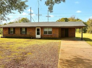 222 Wyman Dr, West Point, MS 39773