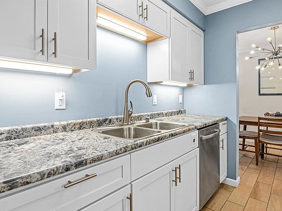 5th image of 6305 York Ave S APT 102