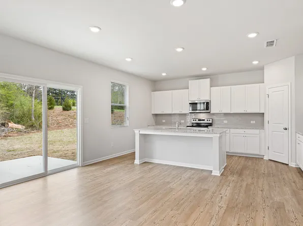 5225 Mulberry Creek Way, Flowery Branch, GA 30542