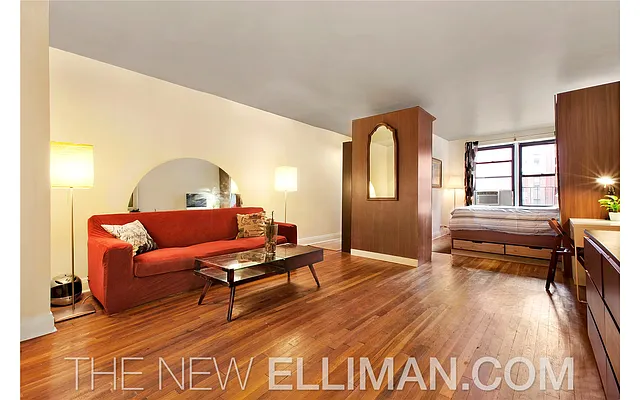 Sold by Douglas Elliman | media 18