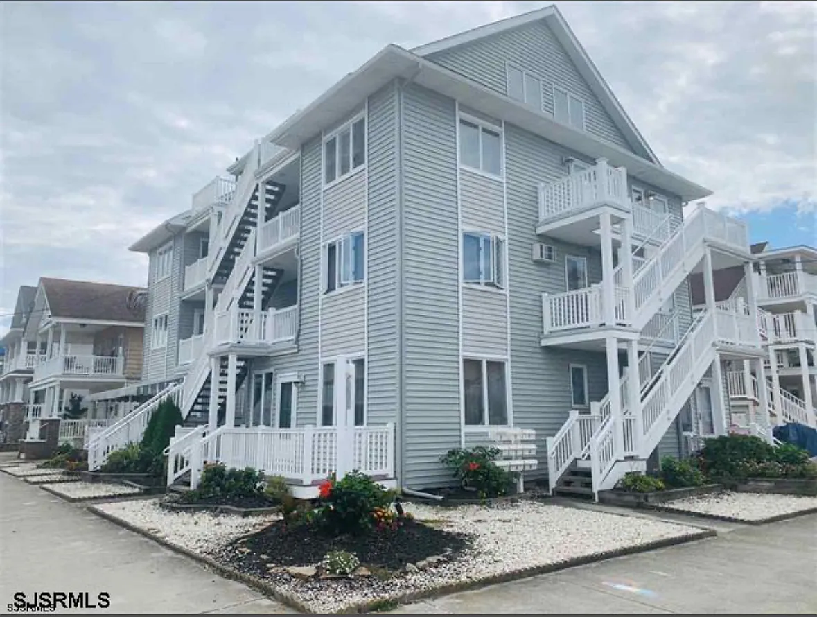 1 bed, 392 sqft, $1,400 — Photo 1