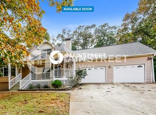 332 Victorian Cir, Dallas, GA 30157