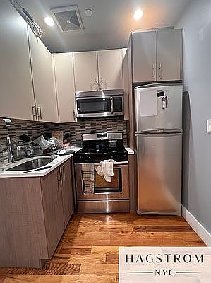 4th image of 670 Grand St #4B