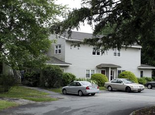 580 Pontiac Ave APT 15, Cranston, RI 02910