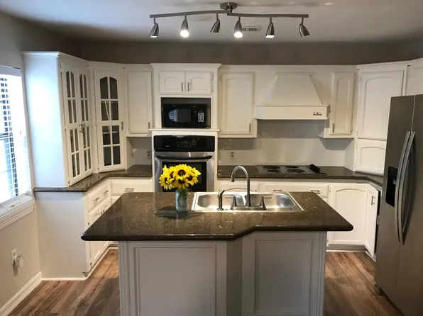 306 N 9th Ave, Edinburg, TX 78541