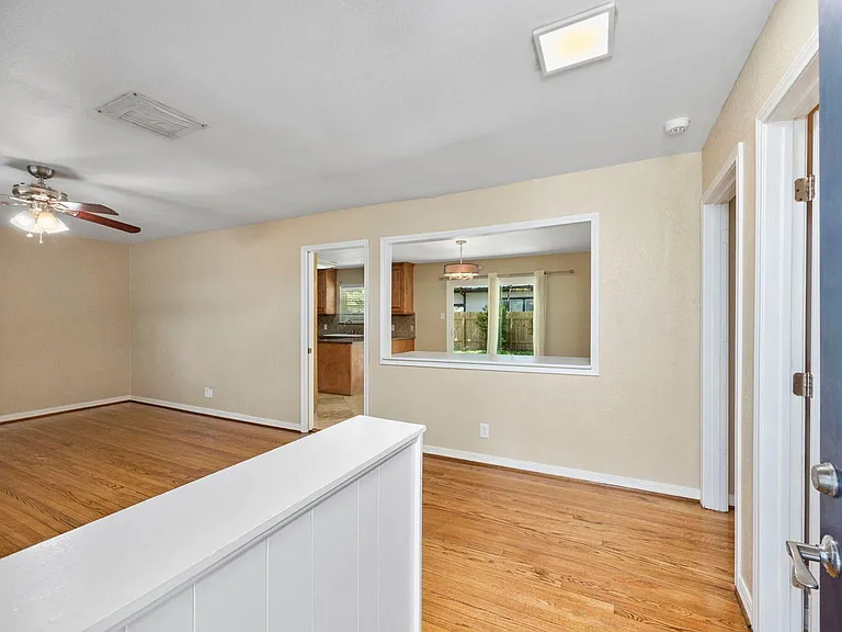 8303 Wilson St — Photo 3