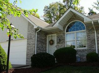 213 Country View Dr, Lower Burrell, PA 15068