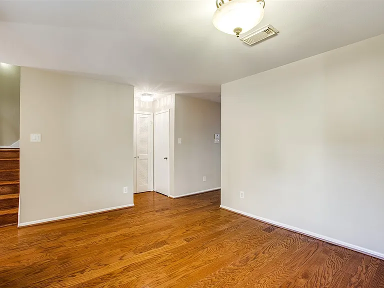 11658 Lakeside Park Dr #313 — Photo 24