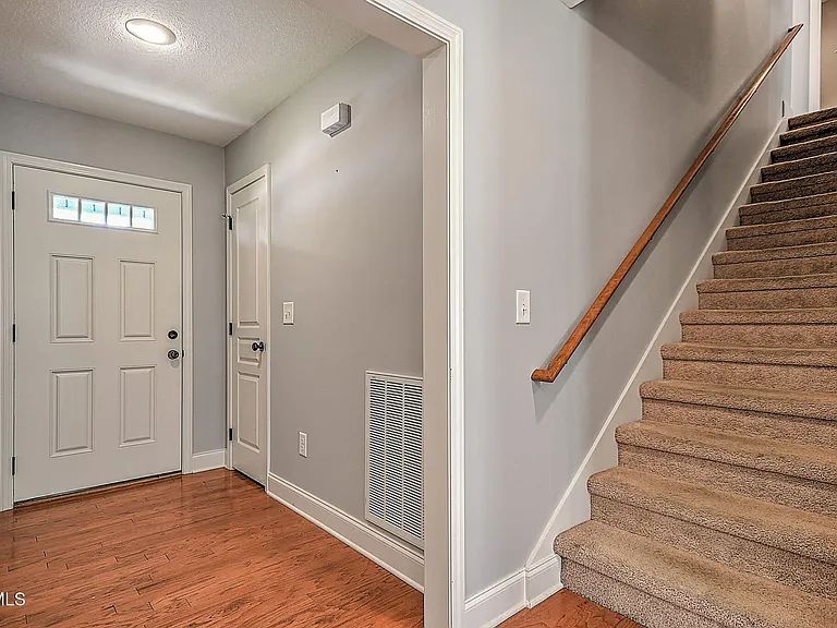 1092 Aberlea Valley Cir — Photo 3