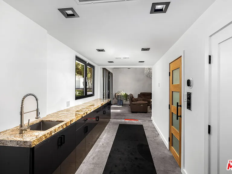 1750 N Beverly Glen Blvd — Photo 31