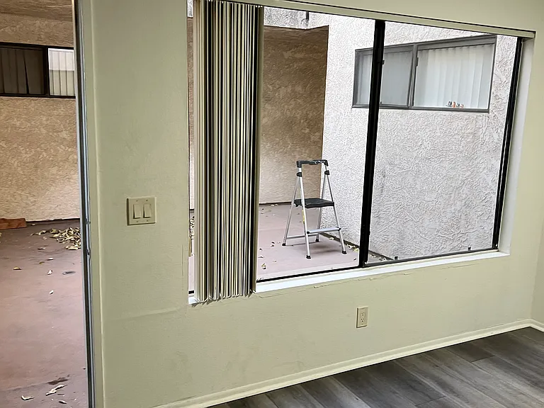 1371 Loma Ave — Photo 13