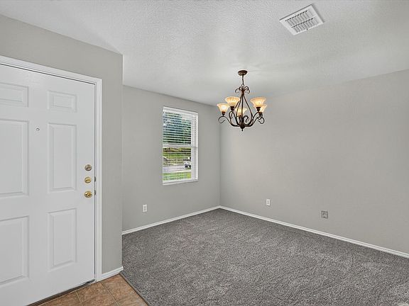 3rd image of 2805 Cameron Way