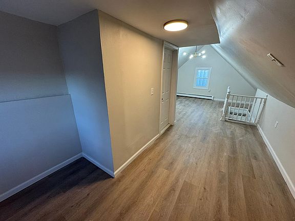 4th image of 44 11th Ave W #2A