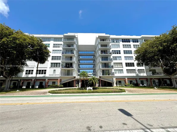 1001 91st St APT 710, Bay Harbor Islands, FL 33154
