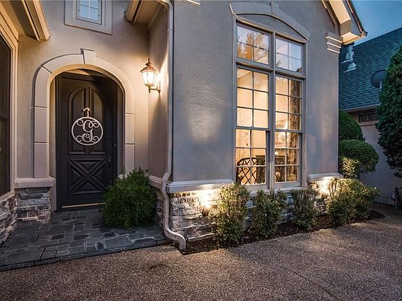 2nd image of 627 Chandon Ct