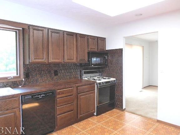 5th image of 4757 Skyline Dr
