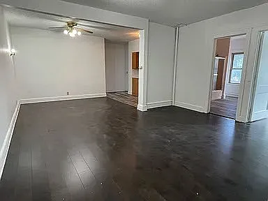 2300 Central — Photo 3