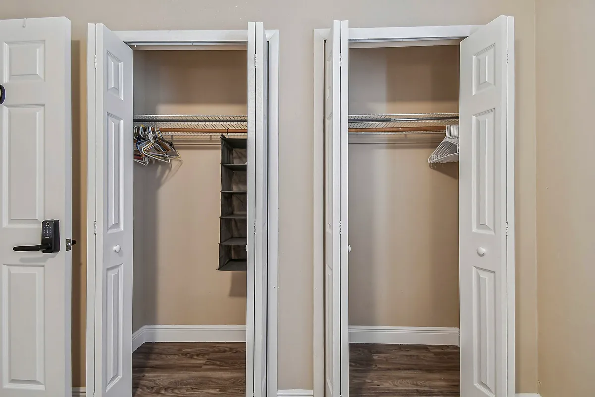 Room includes two large closets - Fort Smith Blvd