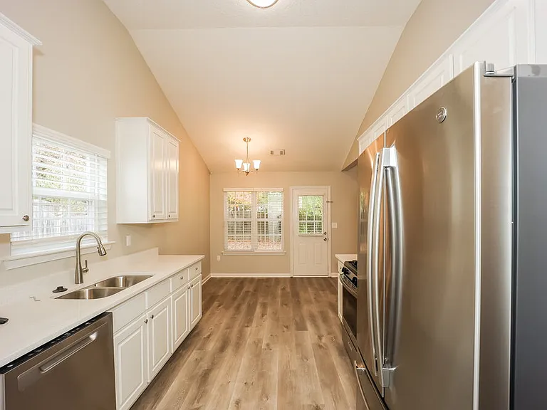 154 Fairhaven Trl — Photo 8
