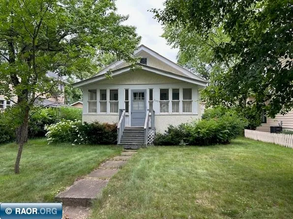 2105 11th Ave E, Hibbing, MN 55746