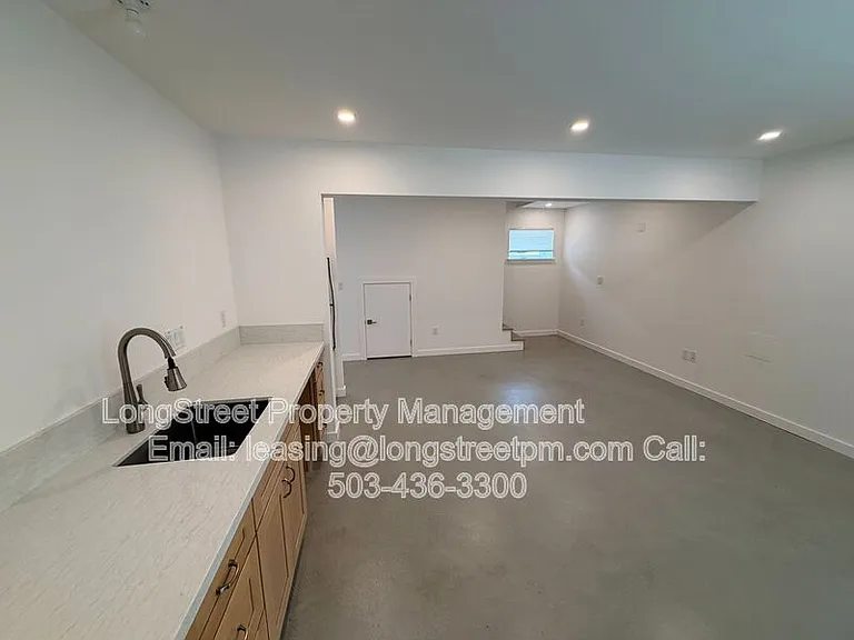 1749 SE 46th Ave — Photo 25