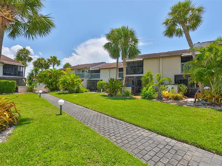 1028 Apollo Beach Blvd #8 — Photo 31