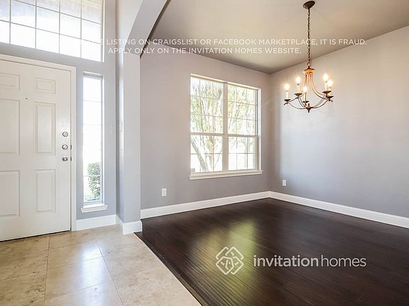 3rd image of 204 Tanglewood Pl