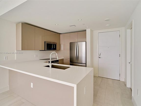 4th image of 2000 Metropica Way Unit 2005