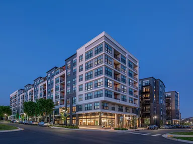 Aventon Crown Apartments
