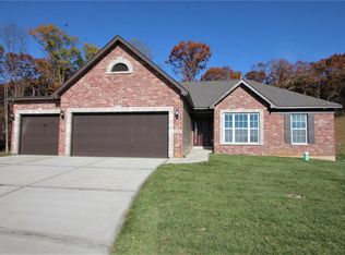 1594 Westlake Ct, Pacific, MO 63069