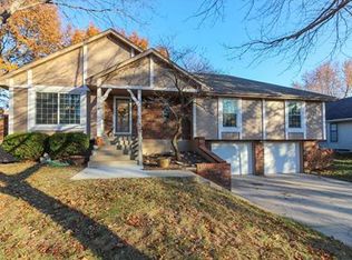 2304 NW 10th St, Blue Springs, MO 64015