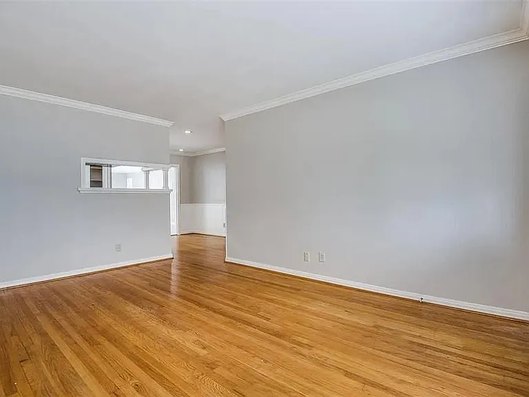 2322 Ansbury Dr — Photo 4