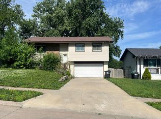 4922 S 91st St, Omaha, NE 68127